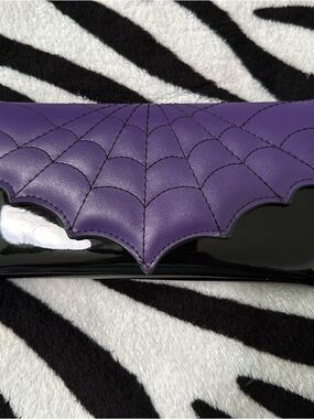 Purple Spiderweb Quilted Clutch with Glossy Black Accent